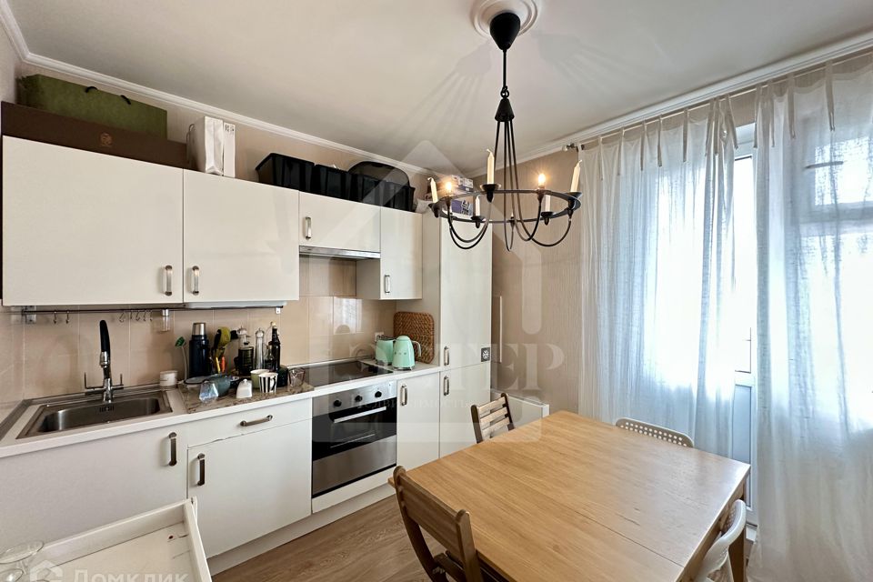 Продаётся 1-комнатная квартира, 38.3 м²