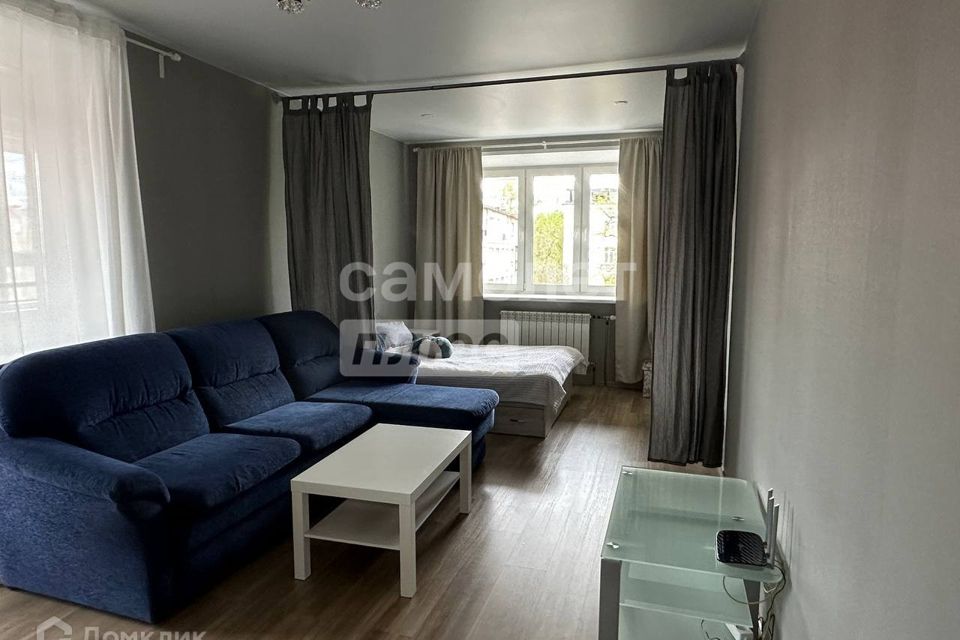 Сдаётся 2-комнатная квартира, 77 м²