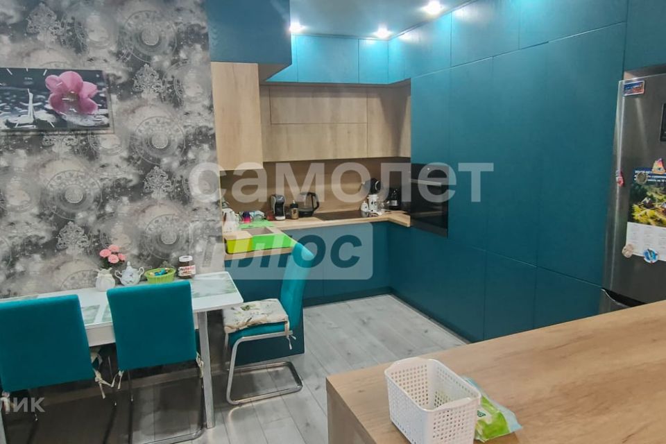 Продаётся 2-комнатная квартира, 64 м²