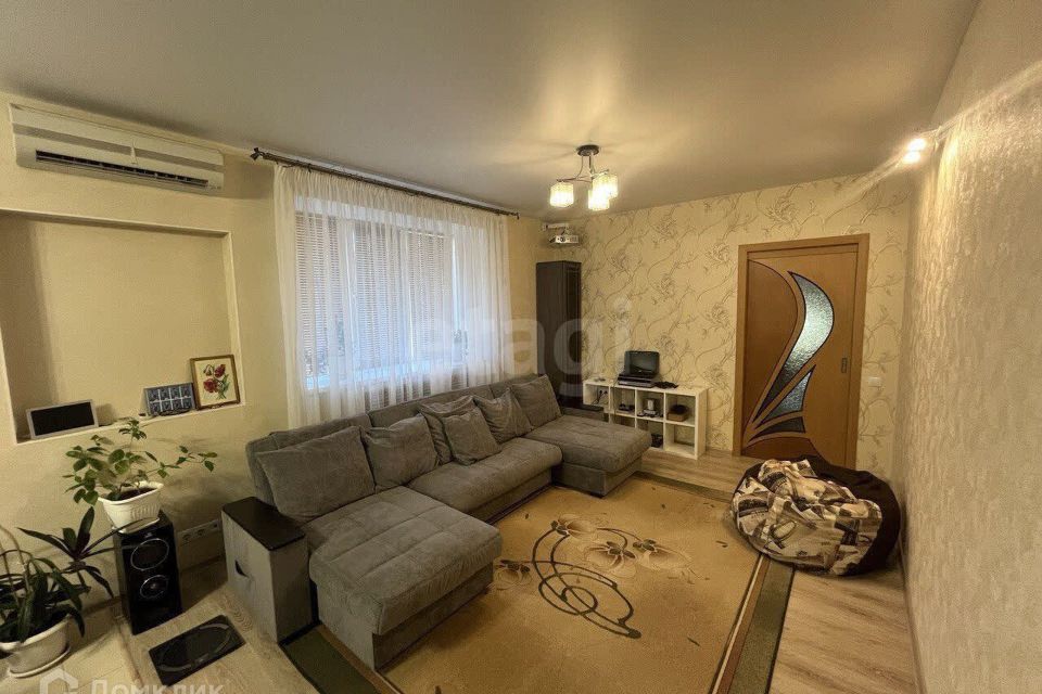 Продаётся 2-комнатная квартира, 56 м²