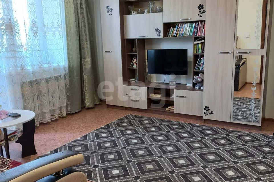 Продаётся 1-комнатная квартира, 38.8 м²