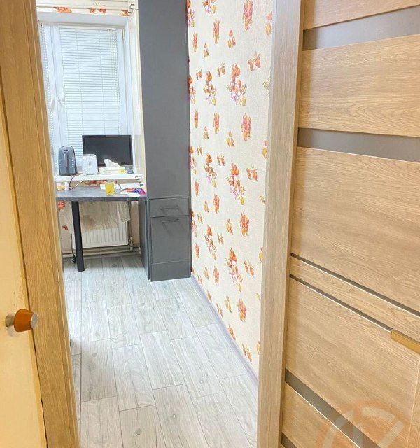 Продаётся 3-комнатная квартира, 49.9 м²