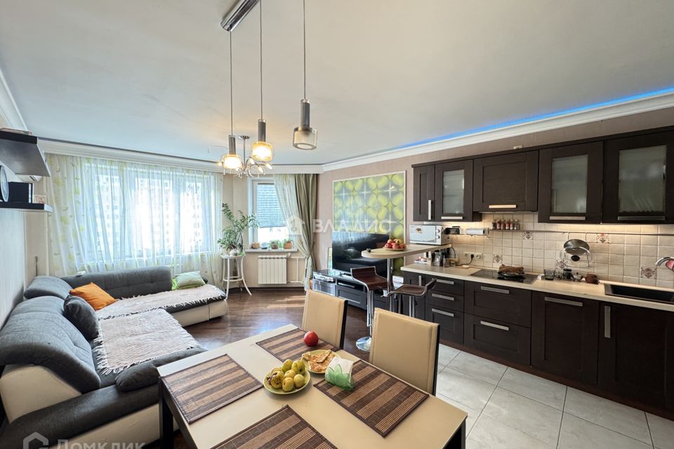 Продаётся 2-комнатная квартира, 60.3 м²