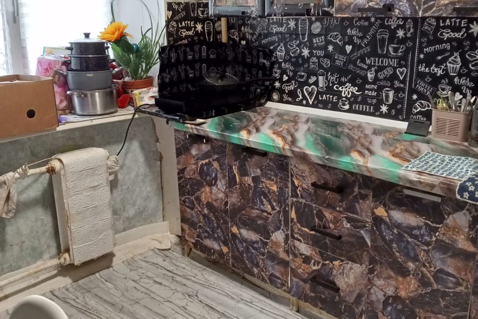 Продаётся 2-комнатная квартира, 42.4 м²
