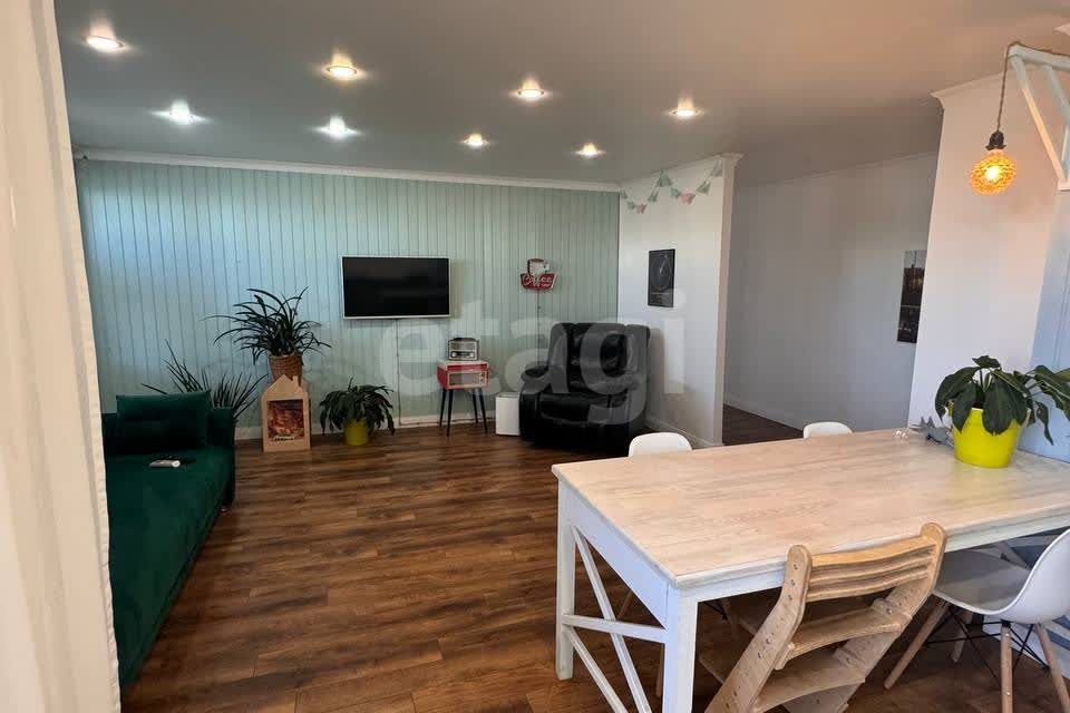 Продаётся 2-комнатная квартира, 82.9 м²