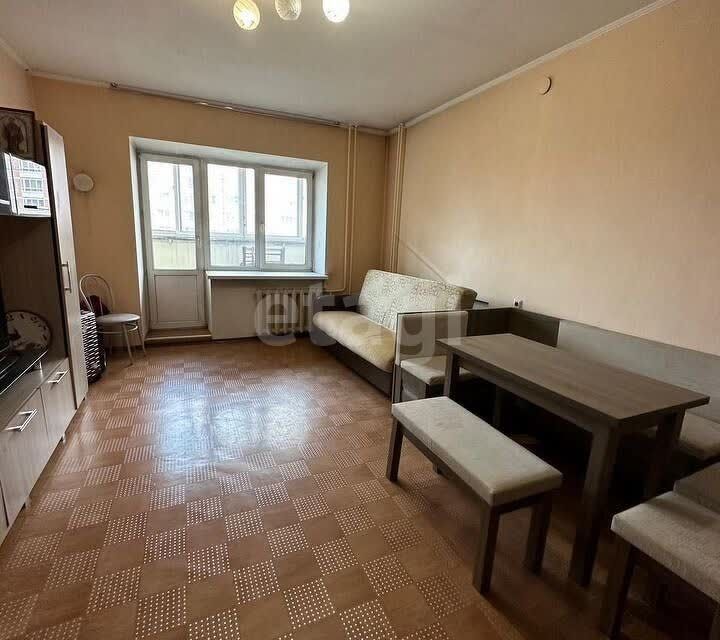 Продаётся 1-комнатная квартира, 49.5 м²