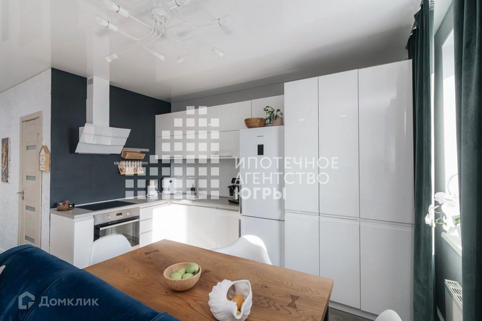 Продаётся 2-комнатная квартира, 57 м²