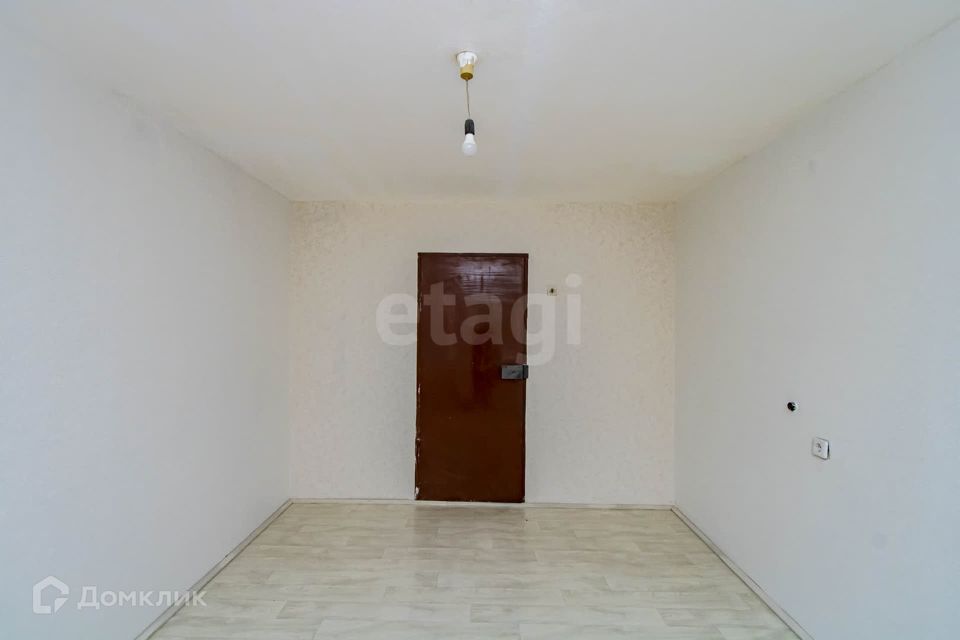Продаётся комната в 4-комн. квартире, 12.3 м²