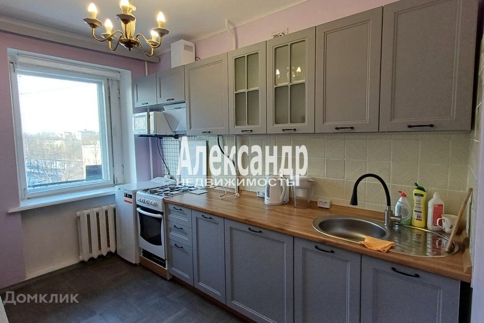 Сдаётся 2-комнатная квартира, 58 м²