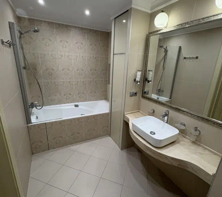 Продаётся 4-комнатная квартира, 116 м²