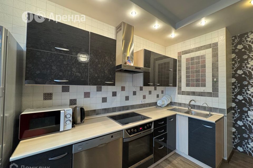 Сдаётся 3-комнатная квартира, 82 м²