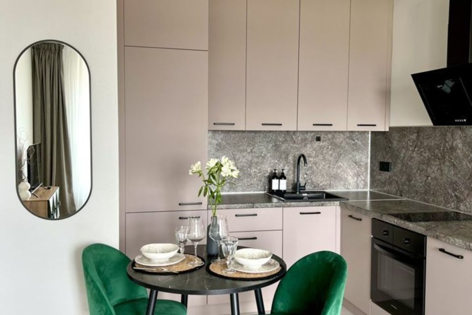 Продаётся 1-комнатная квартира, 43 м²