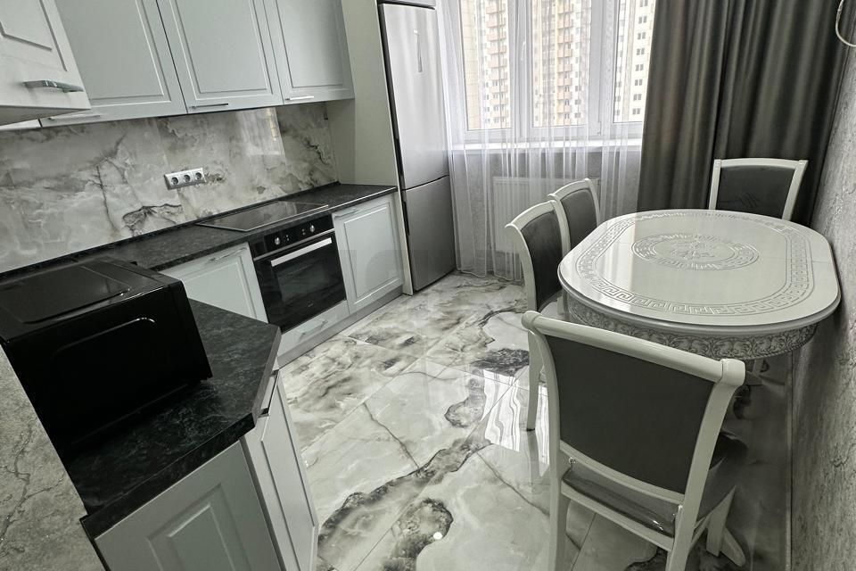 Продаётся 1-комнатная квартира, 35.9 м²