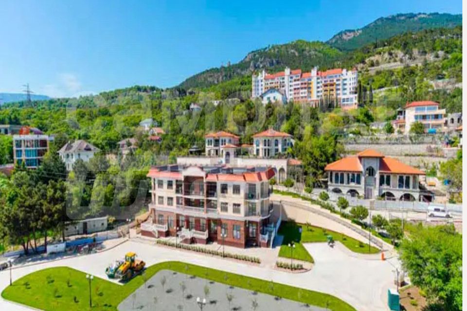 Продаётся 1-комнатная квартира, 49 м²
