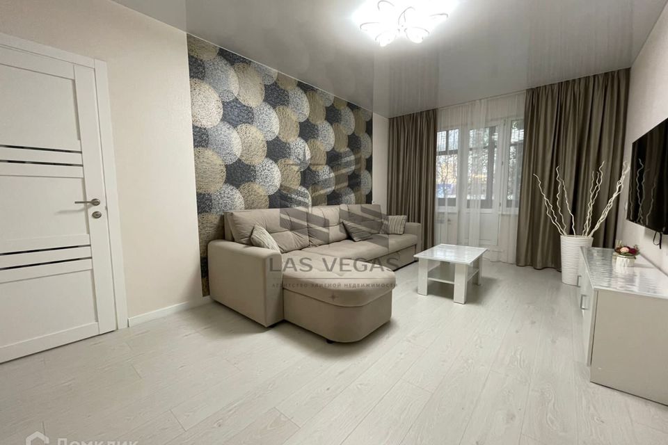 Продаётся 2-комнатная квартира, 48.3 м²