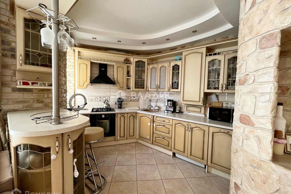 Продаётся 2-комнатная квартира, 65.74 м²