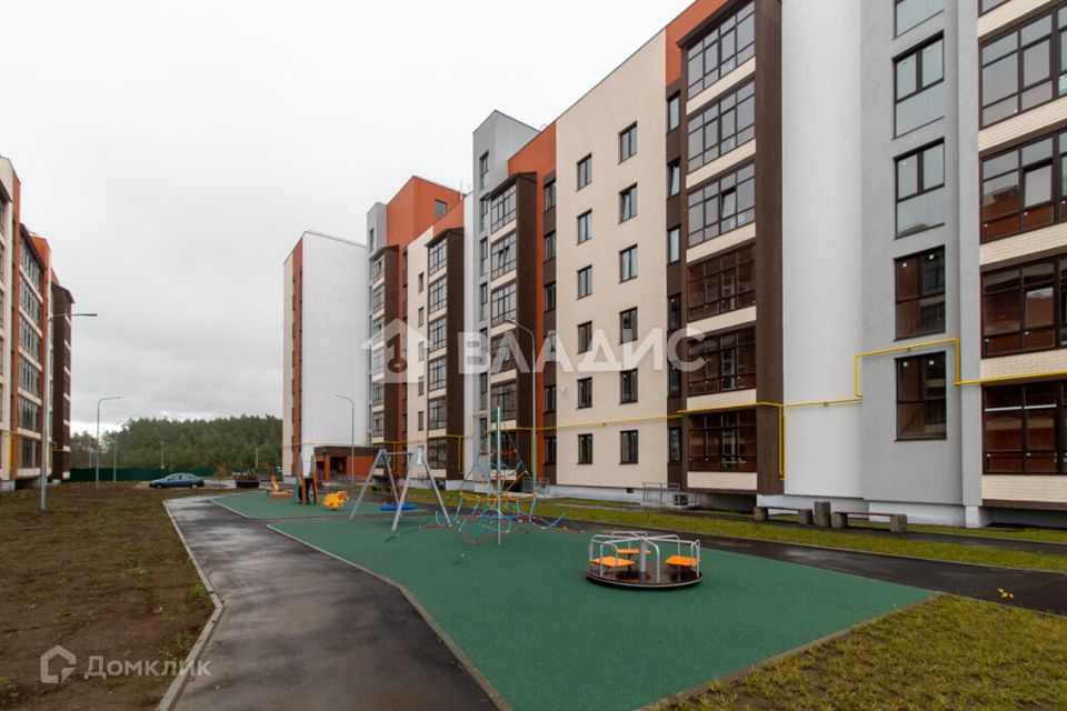 Продаётся 2-комнатная квартира, 70.7 м²