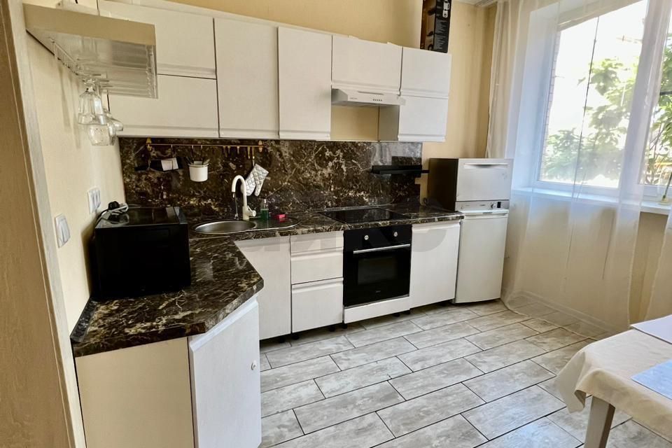 Продаётся 1-комнатная квартира, 38 м²