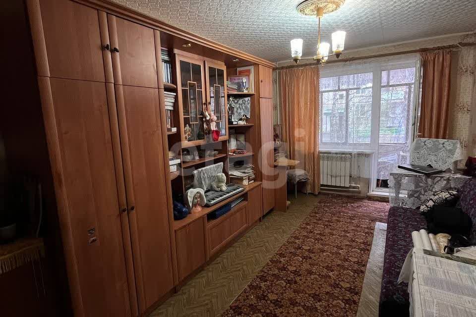 Продаётся 2-комнатная квартира, 42.2 м²