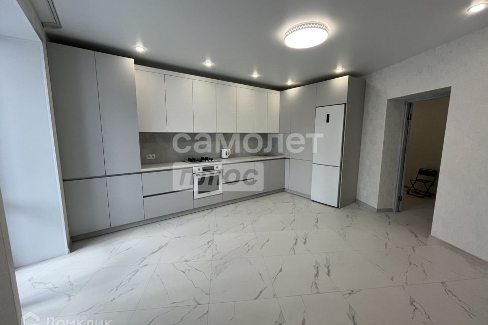 Продаётся 2-комнатная квартира, 81.22 м²