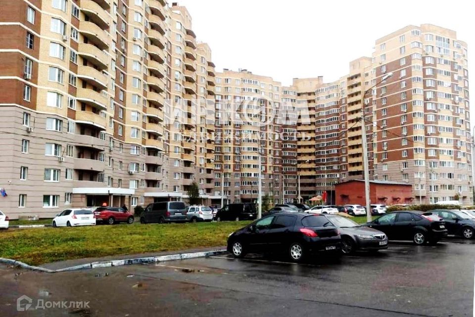 Продаётся 1-комнатная квартира, 35.6 м²