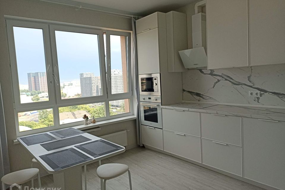 Сдаётся 2-комнатная квартира, 54.3 м²