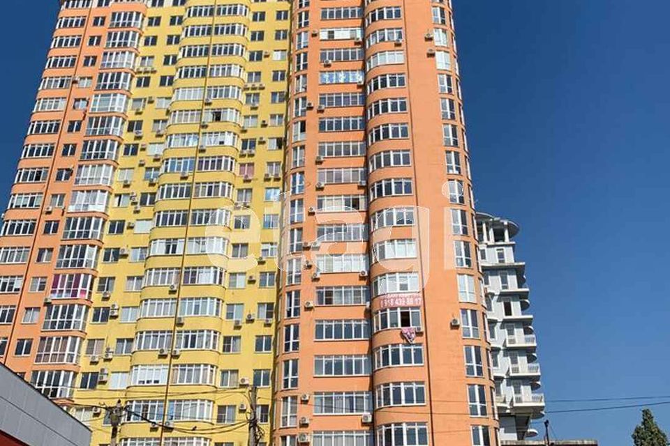Продаётся 3-комнатная квартира, 115.2 м²