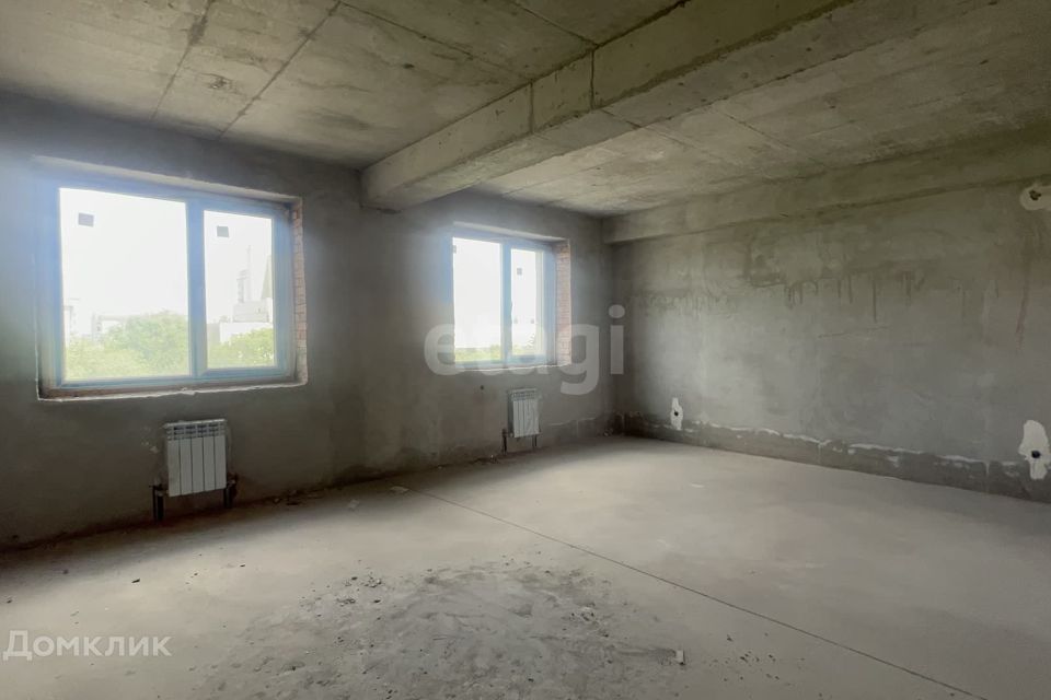 Продаётся 5-комнатная квартира, 170 м²