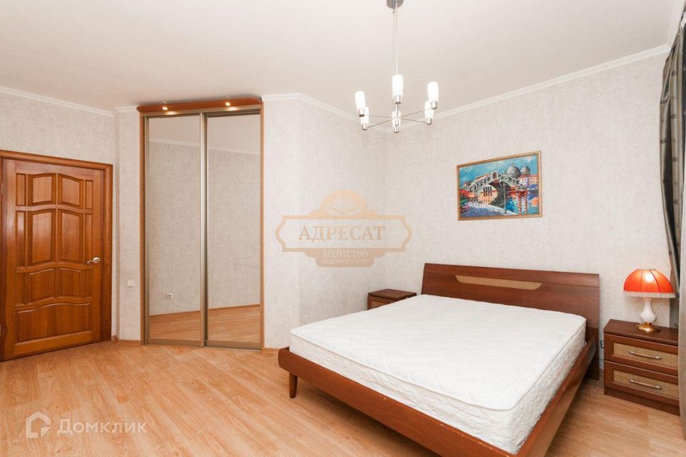 Продаётся 3-комнатная квартира, 106 м²