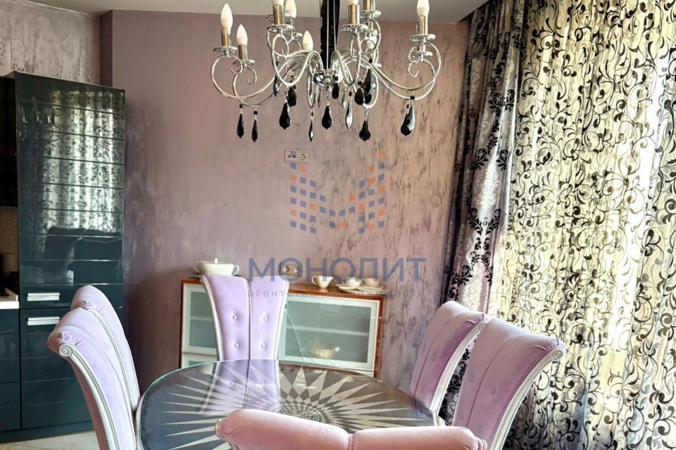 Продаётся 4-комнатная квартира, 150 м²