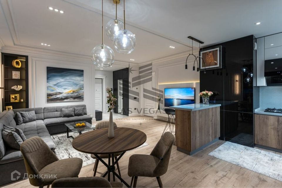 Сдаётся 2-комнатная квартира, 70 м²