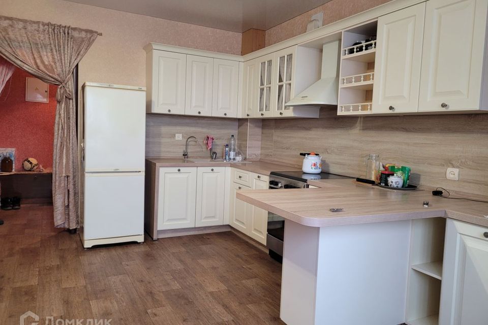 Продаётся 2-комнатная квартира, 87.6 м²