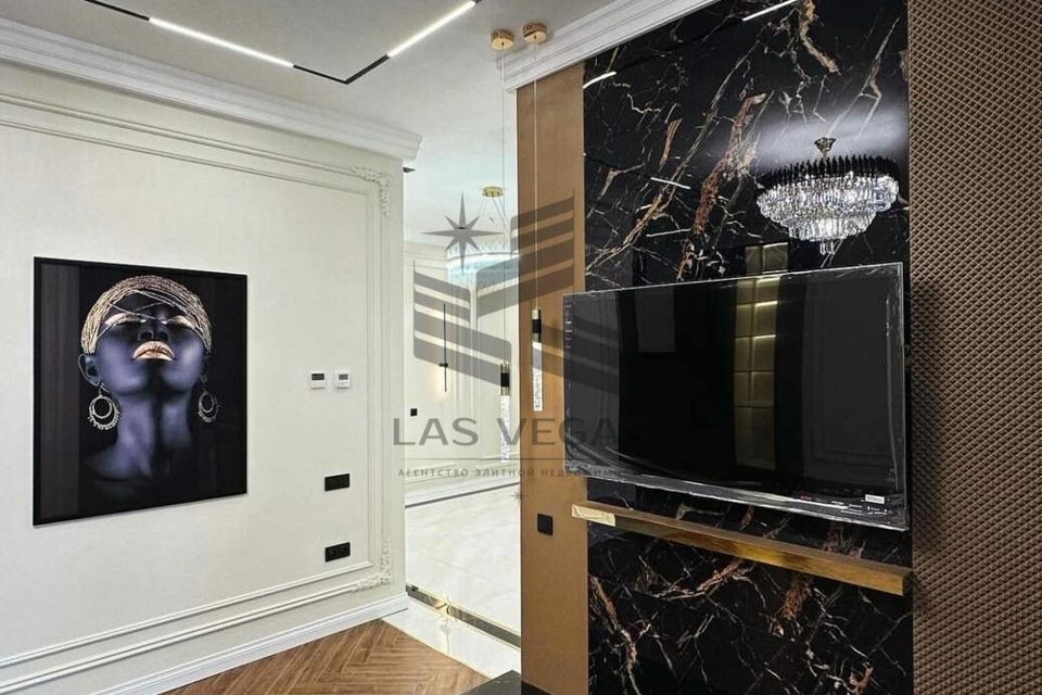 Сдаётся 2-комнатная квартира, 65 м²