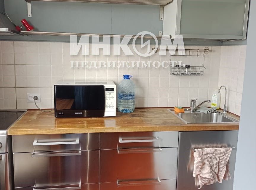 Сдаётся 1-комнатная квартира, 42 м²
