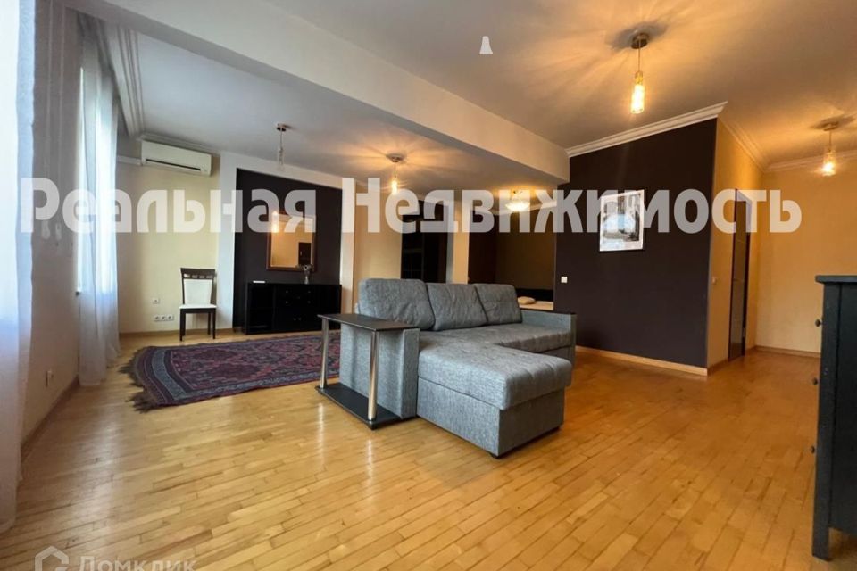 Продаётся 2-комнатная квартира, 71 м²