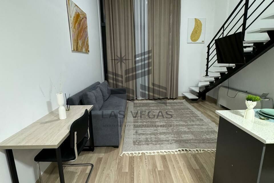 Сдаётся 2-комнатная квартира, 68 м²