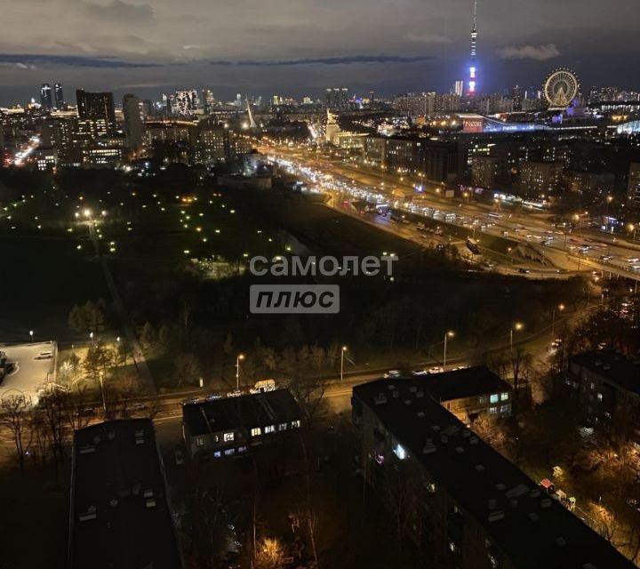 Продаётся 3-комнатная квартира, 102 м²