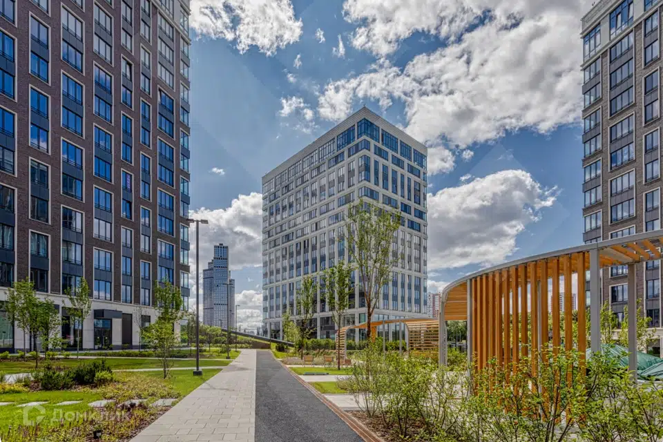 Продаётся 3-комнатная квартира, 97 м²