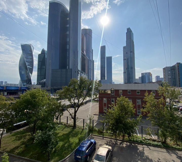 Сдаётся 4-комнатная квартира, 105 м²