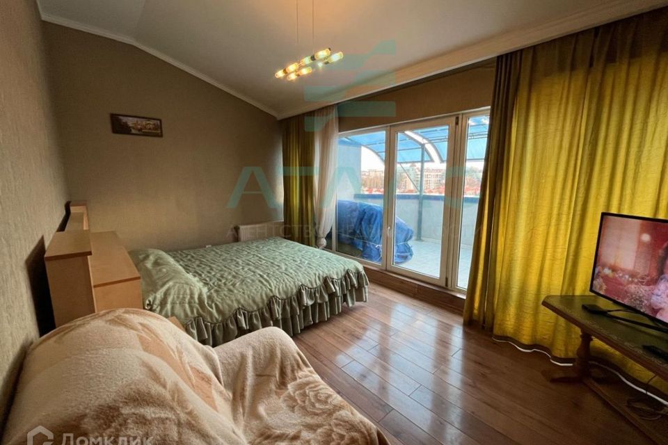 Сдаётся 2-комнатная квартира, 67 м²