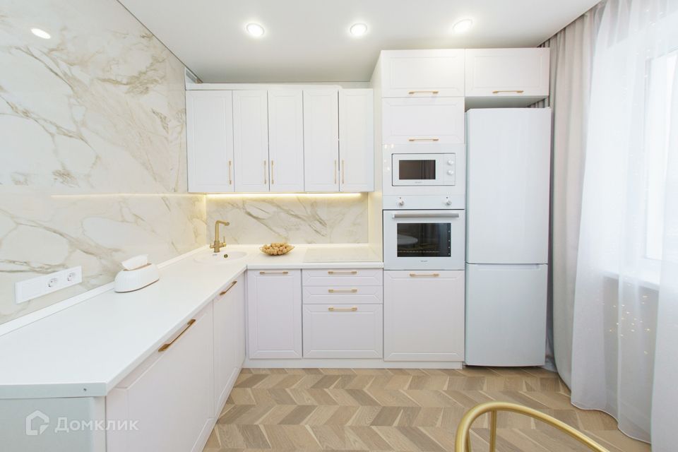 Продаётся 2-комнатная квартира, 59.8 м²