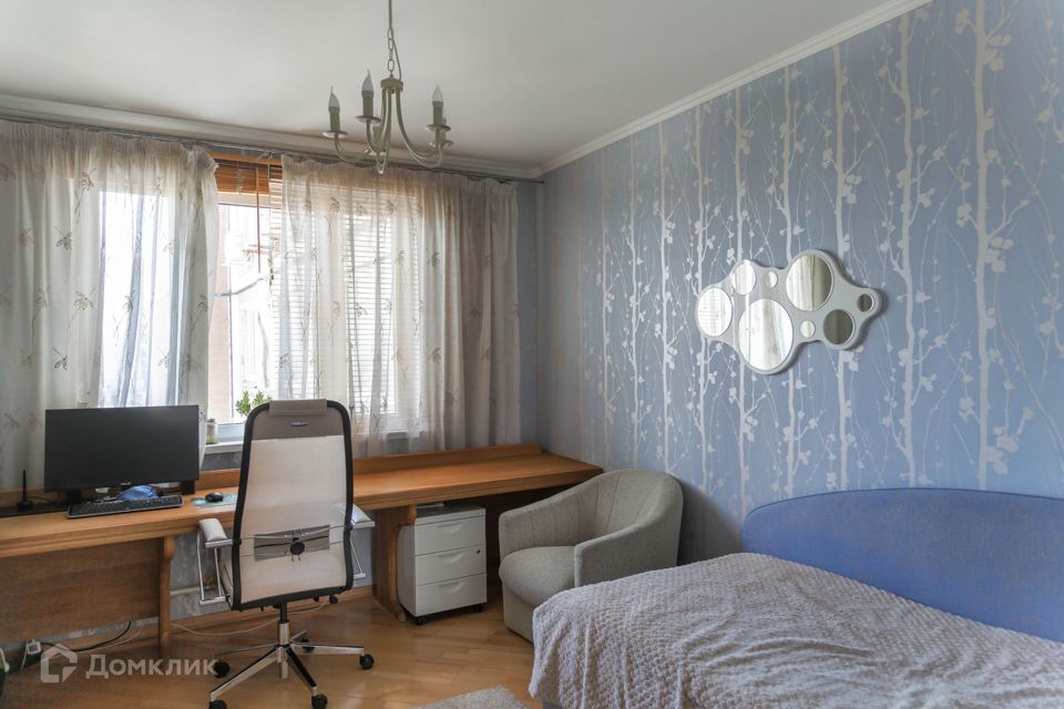 Продаётся 4-комнатная квартира, 99.9 м²