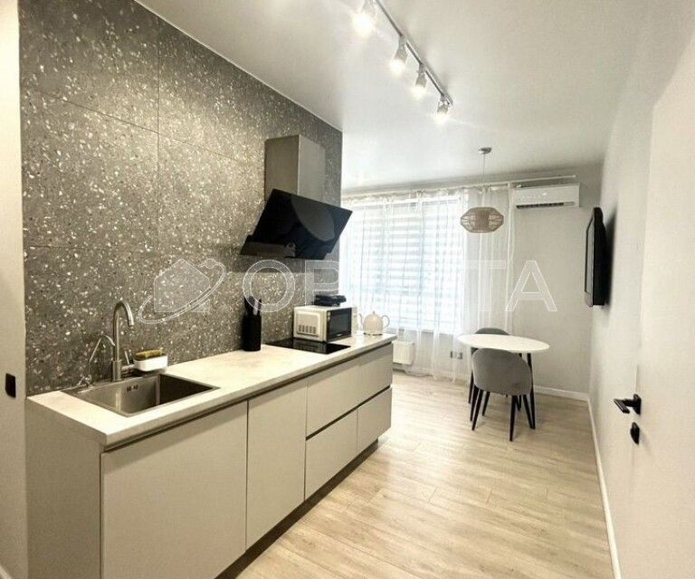 Продаётся 2-комнатная квартира, 47.3 м²