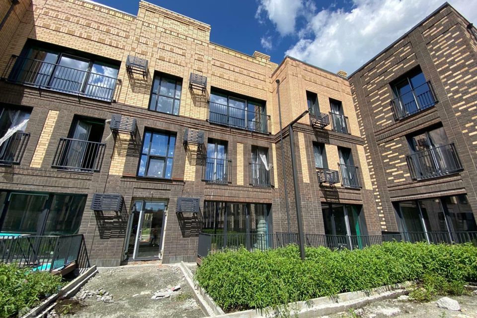 Продаётся 1-комнатная квартира, 49.38 м²