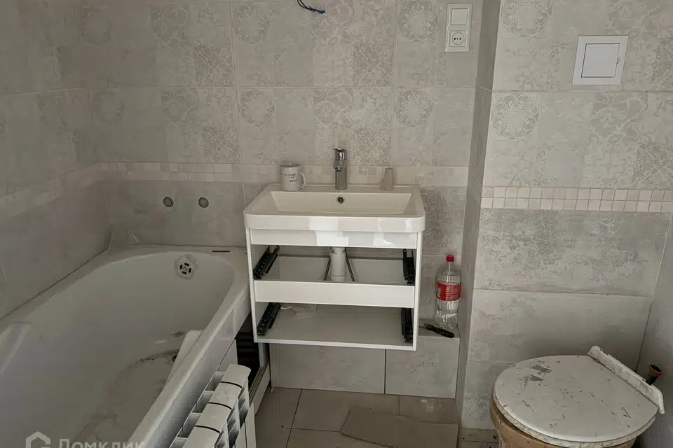 Продаётся 3-комнатная квартира, 63 м²