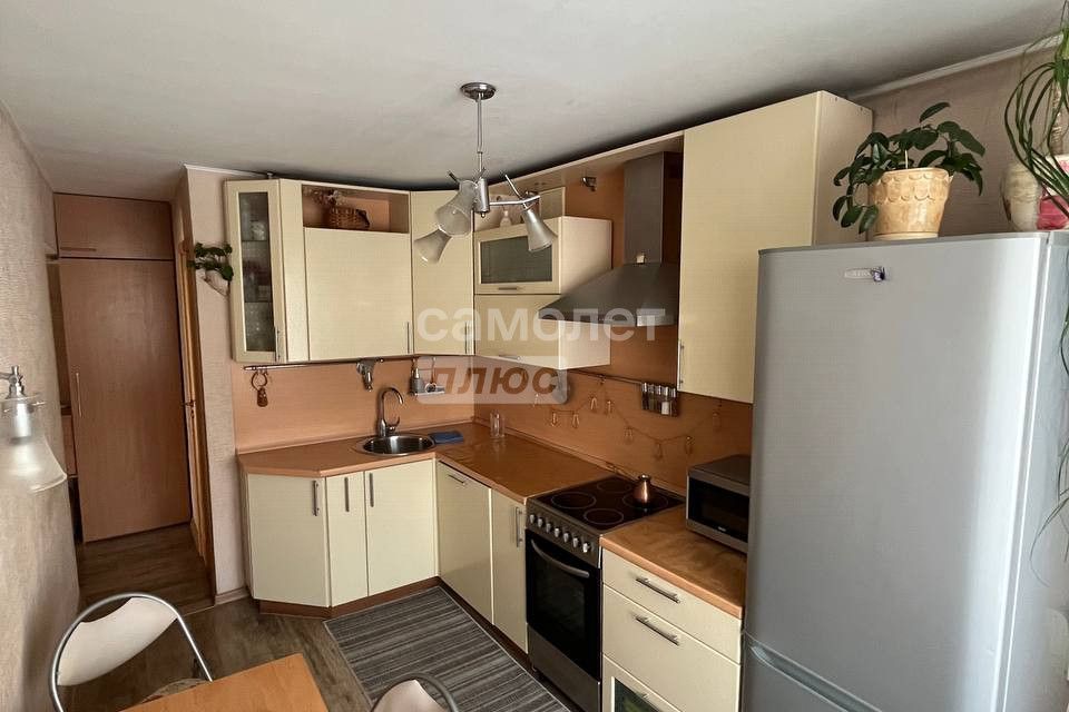 Продаётся 3-комнатная квартира, 58.6 м²