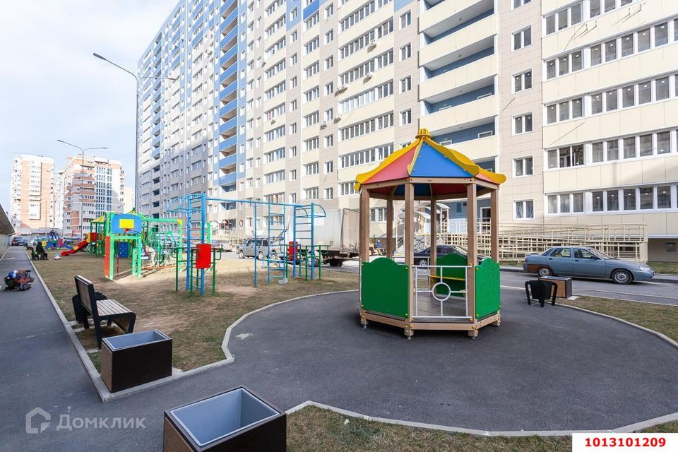 Продаётся 2-комнатная квартира, 60 м²