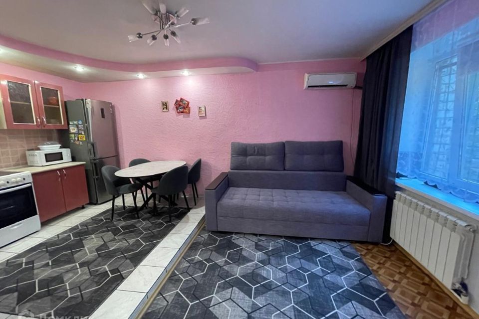 Продаётся 2-комнатная квартира, 49.6 м²