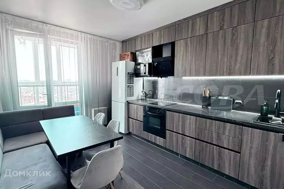 Продаётся 1-комнатная квартира, 37 м²