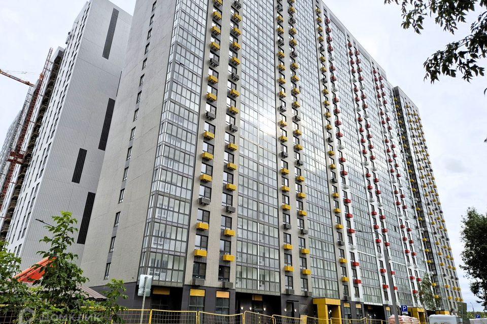Продаётся 1-комнатная квартира, 43.4 м²
